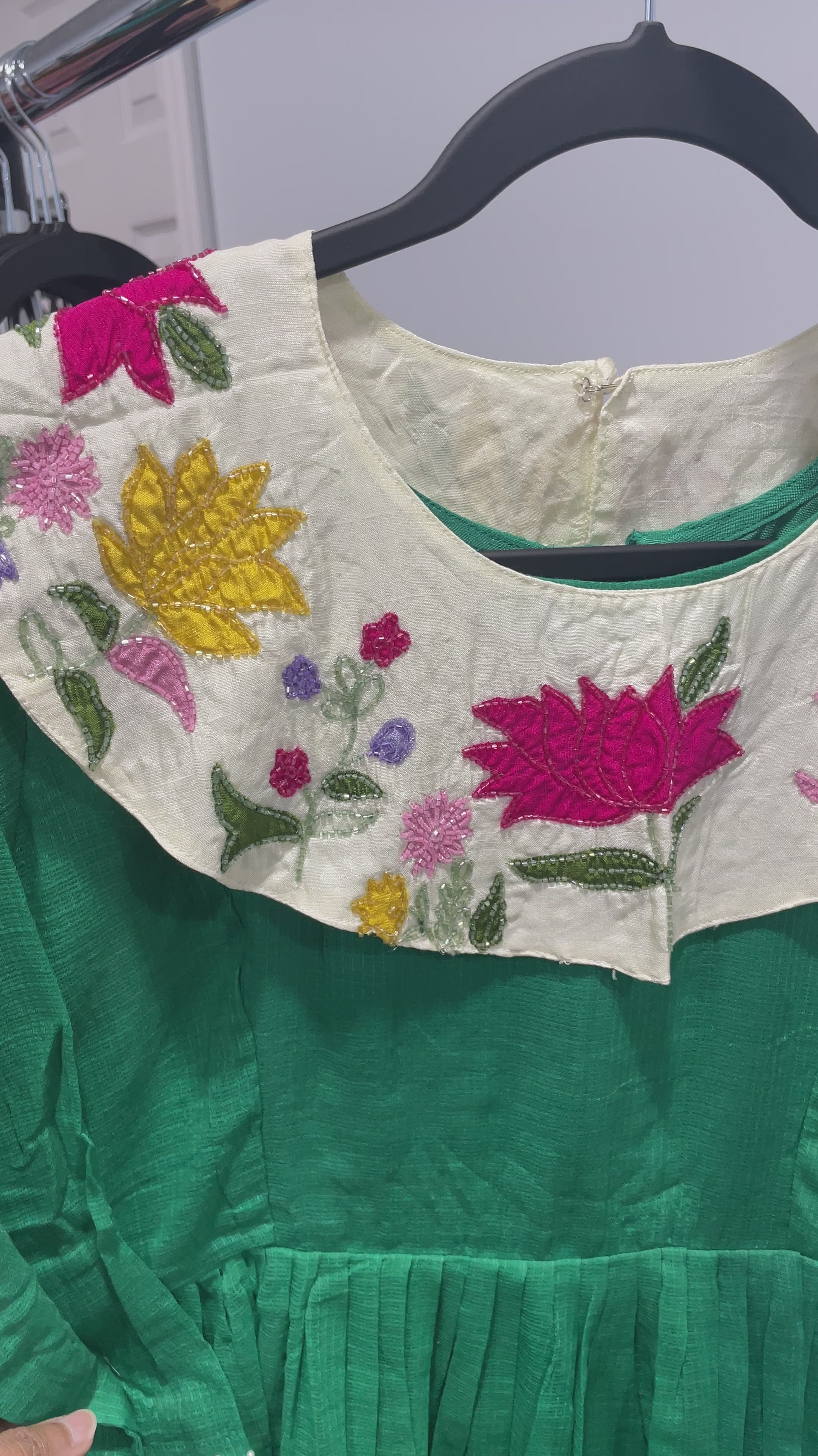 Green Mul Kota Floral Embroidered Kurta